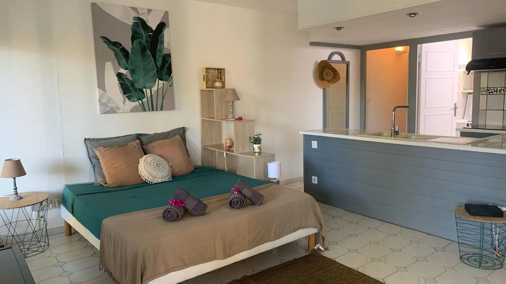 Le Flamboyant - studio 3* avec piscine proche golf Saint-Francois